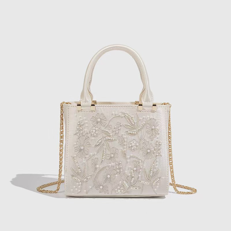 Claudia Leather Shoulder